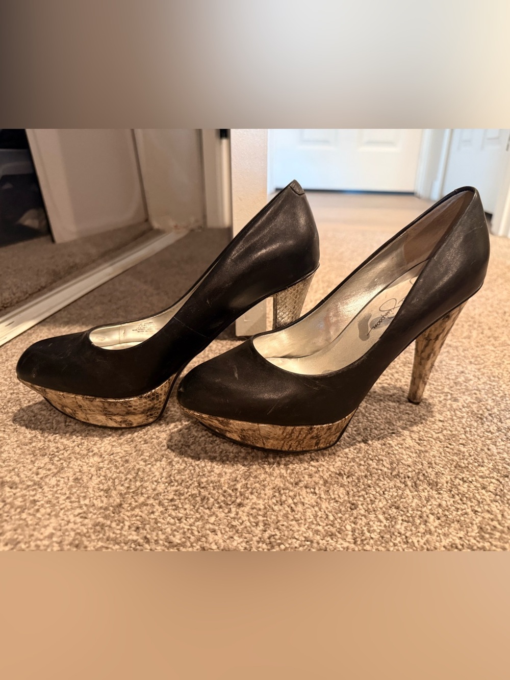 Jessica Simpson Black Pump with Gold Marbled Platform and Heel